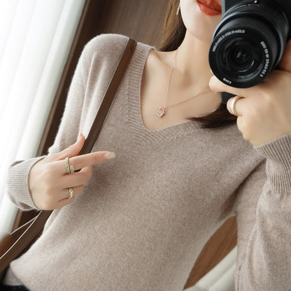 New Autumn and Winter Knitwear Women's V Neck Long-Sleeved Pullover Top Pure Color Korean Style Loose Bottoming Shirt Slimming Look Outer Wear Thin