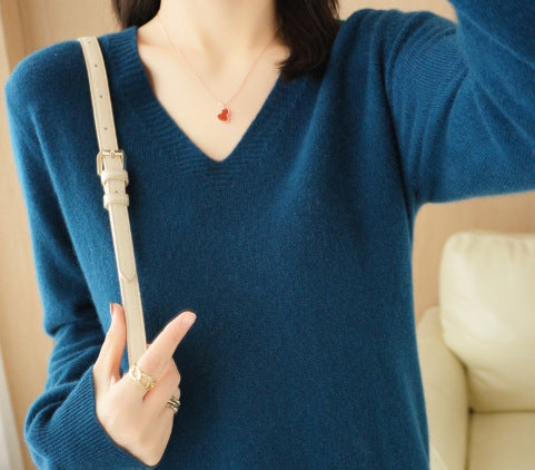 New Autumn and Winter Knitwear Women's V Neck Long-Sleeved Pullover Top Pure Color Korean Style Loose Bottoming Shirt Slimming Look Outer Wear Thin