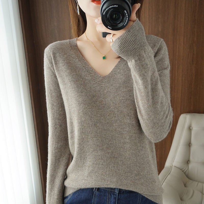 New Autumn and Winter Knitwear Women's V Neck Long-Sleeved Pullover Top Pure Color Korean Style Loose Bottoming Shirt Slimming Look Outer Wear Thin
