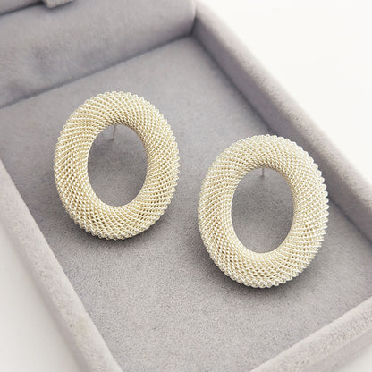 New European and American personality geometric circle earrings metal sense line heavy woven simple stud earrings temperament earrings