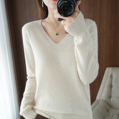 New Autumn and Winter Knitwear Women's V Neck Long-Sleeved Pullover Top Pure Color Korean Style Loose Bottoming Shirt Slimming Look Outer Wear Thin