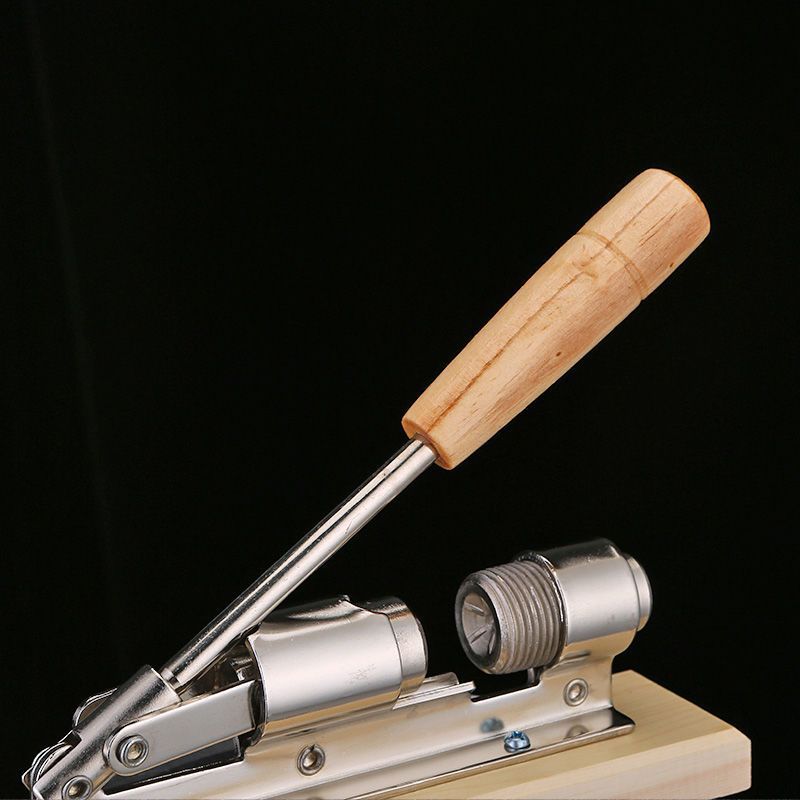 Mechanical walnut clip machine size walnut clip hazelnut clip nut walnut sheller pecan clip whole tool