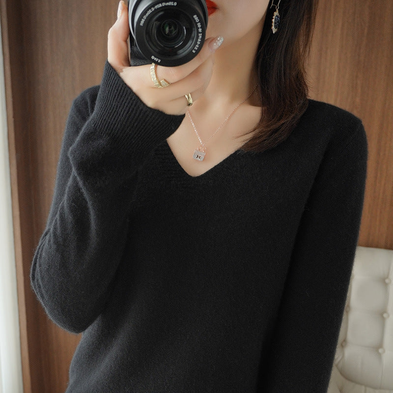 New Autumn and Winter Knitwear Women's V Neck Long-Sleeved Pullover Top Pure Color Korean Style Loose Bottoming Shirt Slimming Look Outer Wear Thin