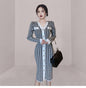 2026 Autumn Korean Style Women's Chic Retro V-Neck Single-Breasted Slim-Fit Houndstooth Knitted Dress 7555